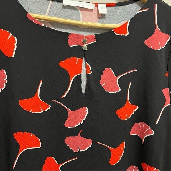 Boss Hugo Boss Black & Red Floral 3/4 Sleeve Blouse - Picture 5 of 7